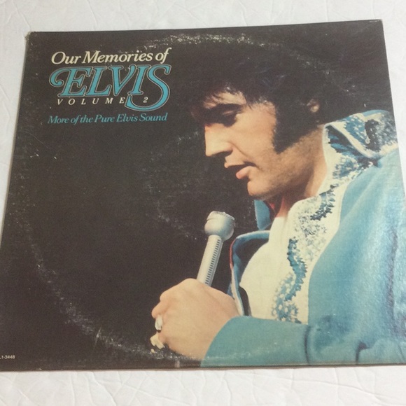 Our memories of Elvis volume 2 - Picture 1 of 3